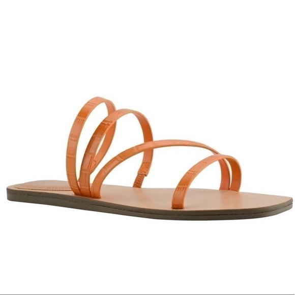 Marc Fisher Bonina Orange Croc Embossed Sandal, New in Box - Picture 1 of 8